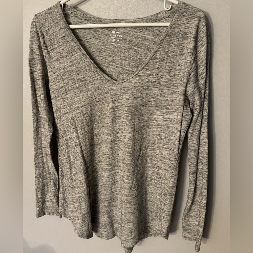 Heather gray v neck long sleeve
